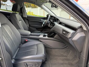 2020 Audi E tron 50 - 10