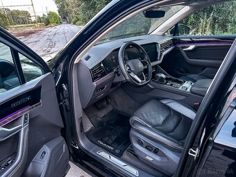 Volkswagen Touareg 3.0TDI - 10
