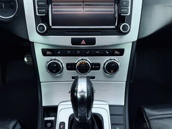 Volkswagen Passat Alltrack - 10