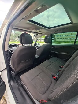 Opel Zafira 1,6cdti 100kw manuál 7miestne rok 2015 - 10