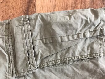 TOMMY HILFIGER originál caramel pánske capri nohavice L/XL - 10