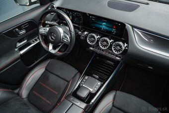 Mercedes-Benz GLA 250 4Matic AMG Line / SK - vozidlo - 10