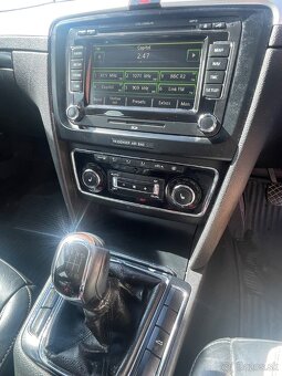 Skoda Superb 2.0 TDI 4x4 DOVOZ GB - 10