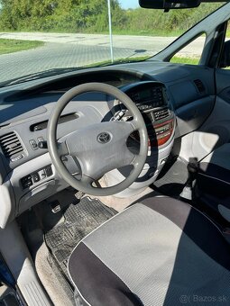 TOYOTA PREVIA 2L. D-4D. - 10