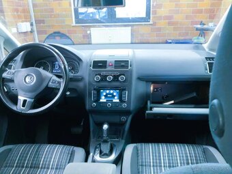 Volkswagen Touran Cross 2.0 TDi DSG 2013 - 10