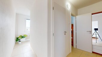 1-izbový byt v Dúbravke - 10