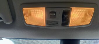 MITSUBISHI OUTLANDER 2.2D AUTOMAT 4x4 7-MIESTNE FULL VÝBAVA - 10