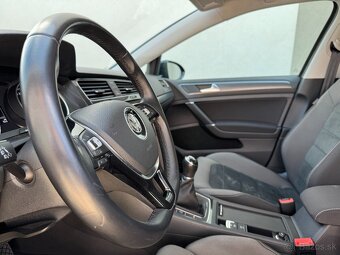 VOLKSWAGEN GOLF VARIANT, HIGHLINE, 1,6TDI, MANUÁL, 10/2017 - 10