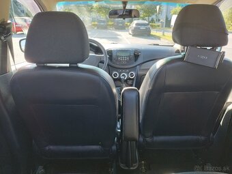 Hyundai i.10 - 10