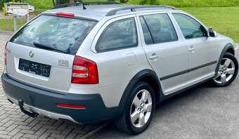 Škoda Octavia SCOUT 2.0 TDI 4X4 103KW COMBI ELEGANCE - 10