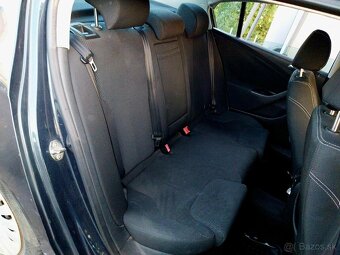 Predám VW passat b6 2.0 TDI rok 2007 - 10