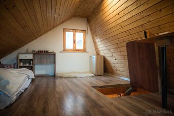 Predám chatu – Jelenec vinohrady, 1956 m² - 10