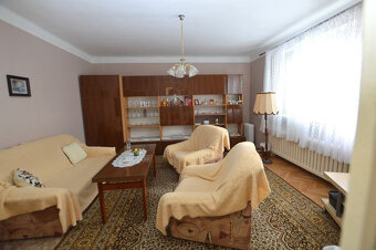 3izb RD, Pezinok, tichá ulička, časť Cajla, pozemok 6,4á, vš - 10