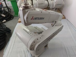 Mitsubishi robot- 6-osý - 10