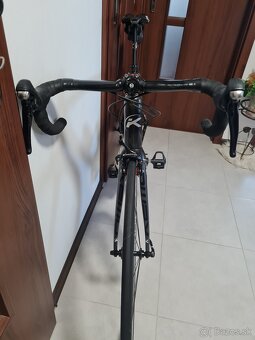 Karbonovy bicykel kemo + kolesa - 10