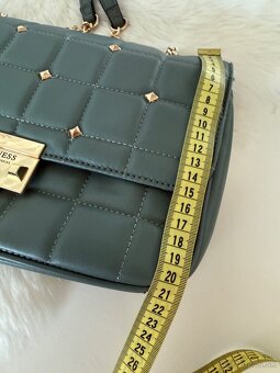 GUESS Gemma crossbody kabelka nová - 10
