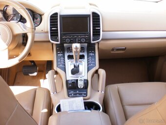 Porsche Cayenne 3.0TDi, 4 x 4 ,180kW, A 8 r.11 - 10