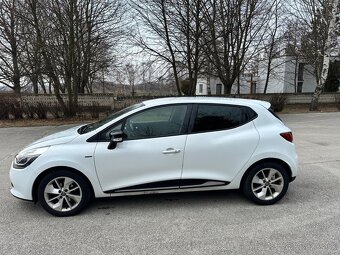 Športové auto Renault Clio - 10