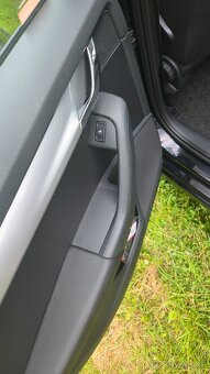 Škoda Octavia combi 2,0Tdi 110kw - 10