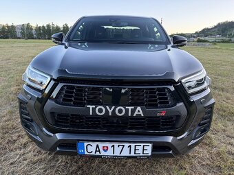 Toyota Hilux 2.8 D Double Cab 6AT GR Sport - 10