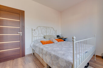 Unikátny 4-izbový Rodinný dom v Topoľnici s tep. čerpadlom✅ - 10