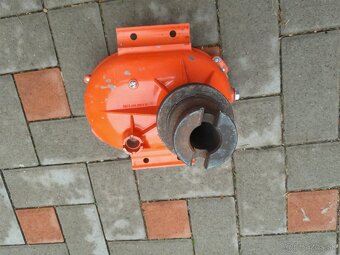 Motorové píly - 10