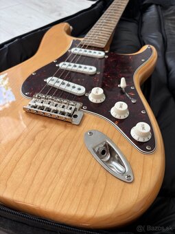 Elektrická kytara - Fender + combo + příslušenství - 10