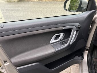 Škoda Fabia Combi 1.2HTP Sport 113oookm - 10
