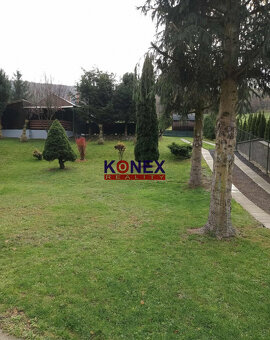 Záhrada so záhradným domčekom - JASENOVCE - 10