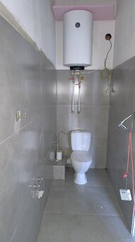 Obchodné ,prevádzkové a kancelárske priestory - 10