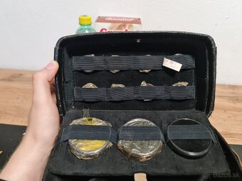 Sovietska kamera QUARZ DS8-M kufrík s doplnkami
- 10