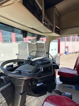 VOLVO 500 eev fh4 - 10
