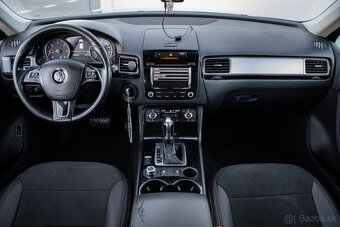 Volkswagen Touareg II 3.0 V6 TDI BlueMotion - 10