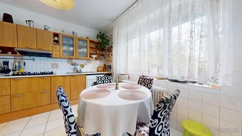 Dvojgeneračný RD, pozemok 576m, bazén, garáž,ul. Pod Lipovým - 10