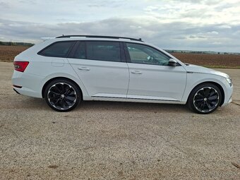 Škoda Superb Combi Sportline 4x4 2.0 Tdi DSG - 10