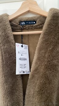 Dlhy kozuch Zara c. S - 10