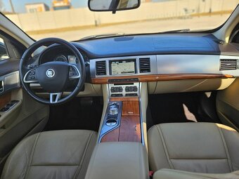 Jaguar XF 2.2D i4 Luxury Automat EDITION - 10
