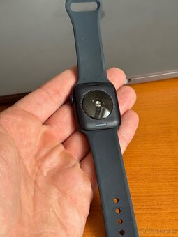 Apple Watch SE 2 40mm GPS Aluminium Case - 10