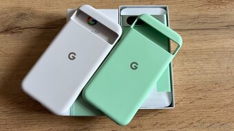 Google PIxel 8a 128GB Green - 10