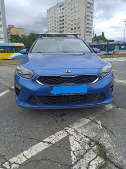 Predám KIA CEED GOLD 1.4 T-GDI 103kW/140k M6 Rok.v 2018 - 10