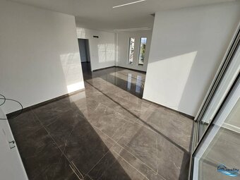 Albánsko, Sarandë – luxusné novostavby apartmánov v prvom ra - 10