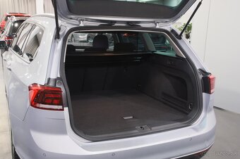 Volkswagen Passat B8 Variant 2.0 TDI 110kW DSG automat - 10