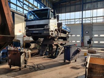 Mercedes Atego -vyklapač-hydraulicka ruka - 10