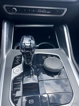 Predam BMW X6 xDrive30d 210kw biela M packet,rv2021 - 10