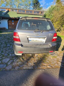 Predám KIA SORENTO - 10