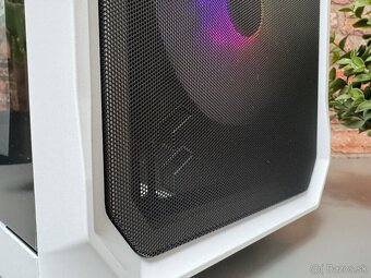 i7 13700K\32GB\RTX 4070Ti\SSD\1000W Zdroj - 10