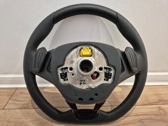 NOVY VOLANT SKODA VYHRIEVANÝ S PADLAMI A AIRBAGOM sportline - 10