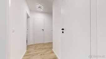 PRÚDY – zariadený 3 izb. byt s loggiou a predzáhradkou II. e - 10
