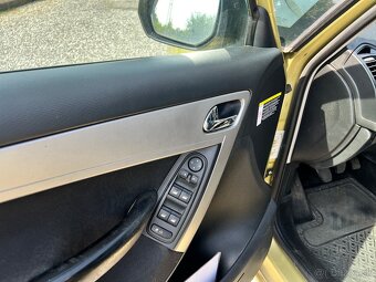 Citroën C4 Picasso 1.6 HDi 16V Style - 10