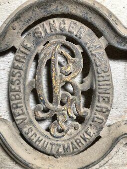 Liatinové dekorácie - 10